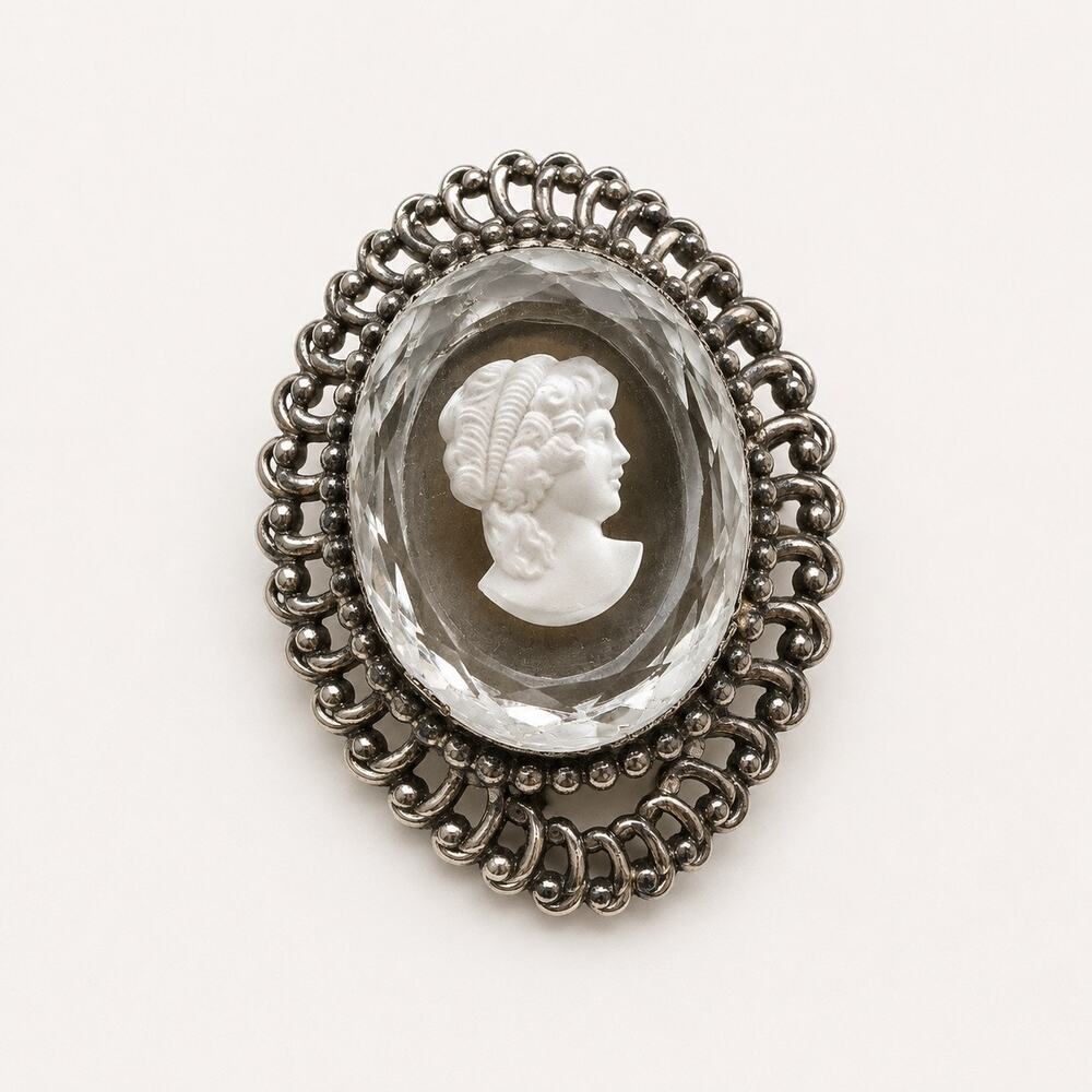 Vintage Reverse Carved Glass Cameo Brooch Pin